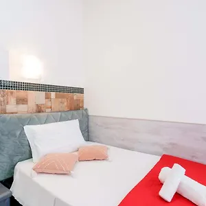 https://mirabilia-golden.emilia-romagnahotels.net