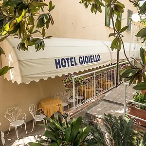 https://bed-and-breakfast-gioiello.hotelitalianriviera.com