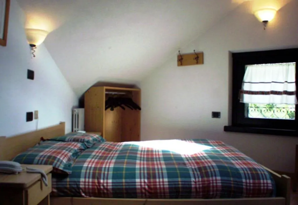 Gasthof Chalet Villa Valania Pradelle